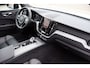 Volvo XC60 2.0 T8 Plug-in hybrid AWD Plus Dark Soh 100% FABRIEKSGARANTIE Panoramadak/Orrefors kristal pook/Zwarte hemel/Stoelverwarming voor & achter/Stuurverwarming/Harman kardon audio/360 camera/Elektrische stoelen met geheugen/Adaptieve cruis control/Lane assist/