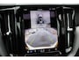 Volvo XC60 2.0 T8 Plug-in hybrid AWD Plus Dark Soh 100% FABRIEKSGARANTIE Panoramadak/Orrefors kristal pook/Zwarte hemel/Stoelverwarming voor & achter/Stuurverwarming/Harman kardon audio/360 camera/Elektrische stoelen met geheugen/Adaptieve cruis control/Lane assist/