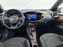 Toyota Aygo X Hybrid 115 pulse | Apple Carplay / Android Auto | Adaptive Cruise | LED | Clima | Parkeersensoren voor/achter | Camera | 17 inch | Privacy glas
