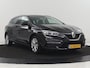 Renault Megane Estate 1.3 TCe Limited | Trekhaak | Parkeerhulp | Cruise control | Climate control | Navigatie | Bluetooth | Keyless | Sfeerverlichting |