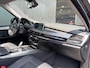 BMW X5 xDrive35i Pano HUD ACC Night vision File-assistent Camera Carplay 22inch