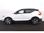 Volvo XC40 B4 (198pk) R-Design - IntelliSafe Assist & Surround - Harman/Kardon audio - Elektr. bedienb. voorstoelen - Extra getint glas - Parkeercamera achter - Verwarmde voorstoelen & stuur - Full LED koplampen met adapti