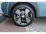 Fiat Grande Panda LA PRIMA 113PK 11 kW 44 kWh | DRAADLOZE APPLE CARPLAY/ANDROID AUTO | NAVIGATIE | ACHTERUITRIJCAMERA | PARKEERSENSOREN VOOR + ACHTER | DRAADLOZE TELEFOONLADER | LED KOPLAMPEN | CLIMATE CONTROL | 3-FASE | 17" LICHTMETALEN VELGEN | PRIVACY GLASS | ACHTERSPOILER |