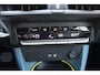 Fiat Grande Panda LA PRIMA 113PK 11 kW 44 kWh | DRAADLOZE APPLE CARPLAY/ANDROID AUTO | NAVIGATIE | ACHTERUITRIJCAMERA | PARKEERSENSOREN VOOR + ACHTER | DRAADLOZE TELEFOONLADER | LED KOPLAMPEN | CLIMATE CONTROL | 3-FASE | 17" LICHTMETALEN VELGEN | PRIVACY GLASS | ACHTERSPOILER |