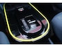 Fiat Grande Panda LA PRIMA 113PK 11 kW 44 kWh | DRAADLOZE APPLE CARPLAY/ANDROID AUTO | NAVIGATIE | ACHTERUITRIJCAMERA | PARKEERSENSOREN VOOR + ACHTER | DRAADLOZE TELEFOONLADER | LED KOPLAMPEN | CLIMATE CONTROL | 3-FASE | 17" LICHTMETALEN VELGEN | PRIVACY GLASS | ACHTERSPOILER |