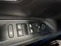 Peugeot 5008 1.2 PureTech GT 7 persoons Panoramdak Trekhaak Navigatie Apple Carplay Android Auto Camera Parkeersensoren Adaptive Cruise Control Memory stoelen Stoelverwarming Elektrische achterklep Full Led Climate Control