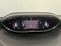 Peugeot 5008 1.2 PureTech GT 7 persoons Panoramdak Trekhaak Navigatie Apple Carplay Android Auto Camera Parkeersensoren Adaptive Cruise Control Memory stoelen Stoelverwarming Elektrische achterklep Full Led Climate Control