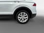 Volkswagen Tiguan 2.0 TSI 4Motion Highline | PAN. DAK | ELEKTR. TREKHAAK | STOELVERWARMING | NL-AUTO | DEALERONDERHOUDEN | ETC..