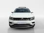 Volkswagen Tiguan 2.0 TSI 4Motion Highline | PAN. DAK | ELEKTR. TREKHAAK | STOELVERWARMING | NL-AUTO | DEALERONDERHOUDEN | ETC..