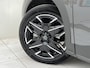 Peugeot 5008 Hybrid 145pk DCS-6 Automaat GT | Navigatie | Airconditioning ECC | Elek achterklep | 7 Persoons | Draadloos Apple Carplay & Android Auto | Isofix Bevestigingspunten | Lichtmetalen Velgen | Verschuifbare stoelen middelste zitrij | Dodehoek Detectie | Zeer Compleet!!!