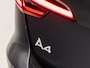 Audi A4 Avant 2.0 TFSI MHEV S-line Sport 190Pk Automaat (VIRTUAL COCKPIT, APPLE CARPLAY, GROOT NAVI, CLIMATE, STOELVERWARMING, SPORTSTOELEN, TREKHAAK, ADAPTIVE CRUISE, SFEERVERLICHTING, NIEUWSTAAT)