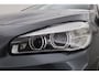 BMW 2-Serie Active Tourer 218i Luxury High Ex. | Rijklaar! | Orig. NL | Trekhaak | HUD | Memory | Camera+PDC | Stoelverw. | Leder | Nav | Cruise | Keyless | LED | 17'' V