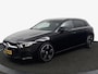 Mercedes-Benz A-klasse 180 Premium AMG-line zwart