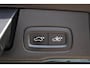 Volvo XC60 T6 Recharge AWD Plus Bright | Long Range | Stoelverwarming | Trekhaak | Panoramadak | Parkeercamera | Memory Stoelen | Keyless