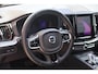 Volvo XC60 T6 Recharge AWD Plus Bright | Long Range | Stoelverwarming | Trekhaak | Panoramadak | Parkeercamera | Memory Stoelen | Keyless