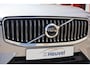 Volvo XC60 T6 Recharge AWD Plus Bright | Long Range | Stoelverwarming | Trekhaak | Panoramadak | Parkeercamera | Memory Stoelen | Keyless