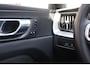 Volvo XC60 T6 Recharge AWD Plus Bright | Long Range | Stoelverwarming | Trekhaak | Panoramadak | Parkeercamera | Memory Stoelen | Keyless