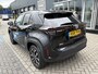 Toyota Yaris Cross 1.5 HYBRID STYLE PANORAMADAK HEAD-UP-DISPLAY EL-ACHTERKLEP STUUR/STOELVERWARMING LED-PAKKET 17"LM-VELGEN
