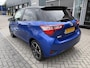 Toyota Yaris 1.5 HYBRID BI-TONE 5-DEURS CRUISE CLIMA NL-AUTO 16"LM-VELGEN CAMERA BLUETOOTH PRIVACY GLASS KEYLESS