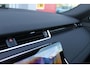Land Rover Range Rover Evoque 1.5 P300e AWD 254PK R-DYNAMIC HSE | PANORAMISCH SCHUIF / KANTELDAK | ELEKTRISCH VERSTELBARE VOORSTOELEN / BESTUURDERSTOEL MET GEHEUGEN | LEDEREN BEKLEDING | VOORSTOELEN  VERWARMBAAR | 20" LICHTMETALEN VELGEN | KEYLESS ENTRY / START | DODEHOEK DETECTIE | EXTRA GETINTE ACHTERRUITEN | FULL LED KOPLAMPEN | LED ACHTERLICHTEN | ADAPTIVE CRUISE CONTROL | APPLE CARPLAY | ACHTERKLEP ELEKTRISCH BEDIENBAAR | MERIDIAN PREMIUM AUDIO SYSTEEM | RODE REMKLAUWEN |