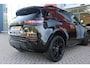 Land Rover Range Rover Evoque 1.5 P300e AWD 254PK R-DYNAMIC HSE | PANORAMISCH SCHUIF / KANTELDAK | ELEKTRISCH VERSTELBARE VOORSTOELEN / BESTUURDERSTOEL MET GEHEUGEN | LEDEREN BEKLEDING | VOORSTOELEN  VERWARMBAAR | 20" LICHTMETALEN VELGEN | KEYLESS ENTRY / START | DODEHOEK DETECTIE | EXTRA GETINTE ACHTERRUITEN | FULL LED KOPLAMPEN | LED ACHTERLICHTEN | ADAPTIVE CRUISE CONTROL | APPLE CARPLAY | ACHTERKLEP ELEKTRISCH BEDIENBAAR | MERIDIAN PREMIUM AUDIO SYSTEEM | RODE REMKLAUWEN |