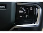 Land Rover Range Rover Evoque 1.5 P300e AWD 254PK R-DYNAMIC HSE | PANORAMISCH SCHUIF / KANTELDAK | ELEKTRISCH VERSTELBARE VOORSTOELEN / BESTUURDERSTOEL MET GEHEUGEN | LEDEREN BEKLEDING | VOORSTOELEN  VERWARMBAAR | 20" LICHTMETALEN VELGEN | KEYLESS ENTRY / START | DODEHOEK DETECTIE | EXTRA GETINTE ACHTERRUITEN | FULL LED KOPLAMPEN | LED ACHTERLICHTEN | ADAPTIVE CRUISE CONTROL | APPLE CARPLAY | ACHTERKLEP ELEKTRISCH BEDIENBAAR | MERIDIAN PREMIUM AUDIO SYSTEEM | RODE REMKLAUWEN |