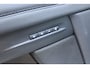 Land Rover Range Rover Evoque 1.5 P300e AWD 254PK R-DYNAMIC HSE | PANORAMISCH SCHUIF / KANTELDAK | ELEKTRISCH VERSTELBARE VOORSTOELEN / BESTUURDERSTOEL MET GEHEUGEN | LEDEREN BEKLEDING | VOORSTOELEN  VERWARMBAAR | 20" LICHTMETALEN VELGEN | KEYLESS ENTRY / START | DODEHOEK DETECTIE | EXTRA GETINTE ACHTERRUITEN | FULL LED KOPLAMPEN | LED ACHTERLICHTEN | ADAPTIVE CRUISE CONTROL | APPLE CARPLAY | ACHTERKLEP ELEKTRISCH BEDIENBAAR | MERIDIAN PREMIUM AUDIO SYSTEEM | RODE REMKLAUWEN |