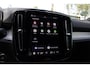 Volvo XC40 2.0 B4 Plus Dark