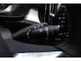 Volvo XC40 2.0 B4 Plus Dark