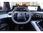 Peugeot 5008 1.2 Hybrid 145PK ALLURE 7p | 360° VISION & DRIVE ASSIST PACK: ANTI DIEFSTAL ALARM MET SUPERVEGRENDELING/VERWARMBAAR VOLLEDEREN STUURWIEL/VISEOPARK 360° HD CAMERA'S MET PARKEERHULP VOOR, BUITENSPIEGELS MET KANTELFUNCTIE BIJ HET ACHTERUITRIJDEN/ADAPTIVE CRUISE CONTROL MET STOP & GO FUNCTIE, REAR CROSS TRAFFIC ALERT, LANE CHANGE ASSIST, DODEHOEK DETECTIE, GROOTLICHT ASSISTENT | PANORAMIC NAVIGATION PACK: PEUGEOT PANORAMIC i-COCKPIT MET GEBOGEN EN ZWEVEND HD SCHERM/PEUGEOT 3D NAVIGATIE/SPRAAKHERKENNING/3-USB AANSLUITINGEN/DRAADLOZE TELEFOONLADER | SEAT PACK: AGR STOEL MET VERWARMBARE VOORSTOELEN | 7-PERSOONS | LED KOPLAMPEN | 19" LICHTMETALEN VELGEN | KEYLESS ENTRY/START | INTERIEUR VERLICHTING | GELAMINEERDE EN GELUIDDEMPENDE GETINTE VOORRUIT | DRAADLOZE APPLE CARPLAY/ANDROID AUTO |