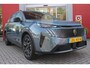 Peugeot 5008 1.2 Hybrid 145PK ALLURE 7p | 360° VISION & DRIVE ASSIST PACK: ANTI DIEFSTAL ALARM MET SUPERVEGRENDELING/VERWARMBAAR VOLLEDEREN STUURWIEL/VISEOPARK 360° HD CAMERA'S MET PARKEERHULP VOOR, BUITENSPIEGELS MET KANTELFUNCTIE BIJ HET ACHTERUITRIJDEN/ADAPTIVE CRUISE CONTROL MET STOP & GO FUNCTIE, REAR CROSS TRAFFIC ALERT, LANE CHANGE ASSIST, DODEHOEK DETECTIE, GROOTLICHT ASSISTENT | PANORAMIC NAVIGATION PACK: PEUGEOT PANORAMIC i-COCKPIT MET GEBOGEN EN ZWEVEND HD SCHERM/PEUGEOT 3D NAVIGATIE/SPRAAKHERKENNING/3-USB AANSLUITINGEN/DRAADLOZE TELEFOONLADER | SEAT PACK: AGR STOEL MET VERWARMBARE VOORSTOELEN | 7-PERSOONS | LED KOPLAMPEN | 19" LICHTMETALEN VELGEN | KEYLESS ENTRY/START | INTERIEUR VERLICHTING | GELAMINEERDE EN GELUIDDEMPENDE GETINTE VOORRUIT | DRAADLOZE APPLE CARPLAY/ANDROID AUTO |