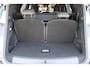 Peugeot 5008 1.2 Hybrid 145PK ALLURE 7p | 360° VISION & DRIVE ASSIST PACK: ANTI DIEFSTAL ALARM MET SUPERVEGRENDELING/VERWARMBAAR VOLLEDEREN STUURWIEL/VISEOPARK 360° HD CAMERA'S MET PARKEERHULP VOOR, BUITENSPIEGELS MET KANTELFUNCTIE BIJ HET ACHTERUITRIJDEN/ADAPTIVE CRUISE CONTROL MET STOP & GO FUNCTIE, REAR CROSS TRAFFIC ALERT, LANE CHANGE ASSIST, DODEHOEK DETECTIE, GROOTLICHT ASSISTENT | PANORAMIC NAVIGATION PACK: PEUGEOT PANORAMIC i-COCKPIT MET GEBOGEN EN ZWEVEND HD SCHERM/PEUGEOT 3D NAVIGATIE/SPRAAKHERKENNING/3-USB AANSLUITINGEN/DRAADLOZE TELEFOONLADER | SEAT PACK: AGR STOEL MET VERWARMBARE VOORSTOELEN | 7-PERSOONS | LED KOPLAMPEN | 19" LICHTMETALEN VELGEN | KEYLESS ENTRY/START | INTERIEUR VERLICHTING | GELAMINEERDE EN GELUIDDEMPENDE GETINTE VOORRUIT | DRAADLOZE APPLE CARPLAY/ANDROID AUTO |