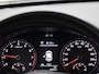 Kia Stonic 1.0 T-GDi MHEV DynamicLine | Apple Carplay / Android Auto | Parkeer sensoren | Navigatie | Camera | Cruise control | Climate control | DAB |