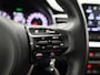Kia Stonic 1.0 T-GDi MHEV DynamicLine | Apple Carplay / Android Auto | Parkeer sensoren | Navigatie | Camera | Cruise control | Climate control | DAB |
