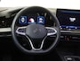 Volkswagen Golf Variant 1.5 eTSI Life Business | Trekhaak | Adaptieve cruise control | Stoel- en stuurwielverwarming | 3-zone airco | Navigatie | Sfeerverlichting | Lane assist |