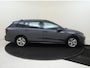 Volkswagen Golf Variant 1.5 eTSI Life Business | Trekhaak | Adaptieve cruise control | Stoel- en stuurwielverwarming | 3-zone airco | Navigatie | Sfeerverlichting | Lane assist |