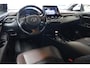 Toyota C-HR / C-HR+ 1.8 Hybrid Bi-Tone TREKHAAK LEER STOEL/STUURVERW. CAMERA NAVI ACC CLIMA PDC 18''LMV NAP DEALERONDH.