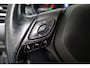 Toyota C-HR / C-HR+ 1.8 Hybrid Bi-Tone TREKHAAK LEER STOEL/STUURVERW. CAMERA NAVI ACC CLIMA PDC 18''LMV NAP DEALERONDH.