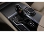 BMW 5-Serie Touring 540i xDrive High Executive (PANORAMADAK, ADAPTIEVE CRUISE, SFEERVERLICHTING, DEALER ONDERHOUDEN)