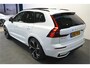 Volvo XC60 2.0 T8 AWD 335kW/456pk Aut8 Recharge Ultra Dark Excl. LUCHTVERING + BOWERS&WILKINS + PANORAMADAK + EL.TREKHAAK + DUBBEL GLAS + BLIS + HEAD-UP + PILOT ASSIST + V&A STOEL-&STUURVERWARMING + GOOGLE + STOELVENTILATIE&-MASSAGE + 360 CAMERA + 22" LM-VELGEN!!