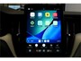 Volvo XC60 2.0 T8 AWD 335kW/456pk Aut8 Recharge Ultra Dark Excl. LUCHTVERING + BOWERS&WILKINS + PANORAMADAK + EL.TREKHAAK + DUBBEL GLAS + BLIS + HEAD-UP + PILOT ASSIST + V&A STOEL-&STUURVERWARMING + GOOGLE + STOELVENTILATIE&-MASSAGE + 360 CAMERA + 22" LM-VELGEN!!