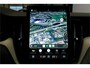 Volvo XC60 2.0 T8 AWD 335kW/456pk Aut8 Recharge Ultra Dark Excl. LUCHTVERING + BOWERS&WILKINS + PANORAMADAK + EL.TREKHAAK + DUBBEL GLAS + BLIS + HEAD-UP + PILOT ASSIST + V&A STOEL-&STUURVERWARMING + GOOGLE + STOELVENTILATIE&-MASSAGE + 360 CAMERA + 22" LM-VELGEN!!