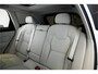 Volvo XC60 2.0 T8 AWD 335kW/456pk Aut8 Recharge Ultra Dark Excl. LUCHTVERING + BOWERS&WILKINS + PANORAMADAK + EL.TREKHAAK + DUBBEL GLAS + BLIS + HEAD-UP + PILOT ASSIST + V&A STOEL-&STUURVERWARMING + GOOGLE + STOELVENTILATIE&-MASSAGE + 360 CAMERA + 22" LM-VELGEN!!