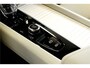 Volvo XC60 2.0 T8 AWD 335kW/456pk Aut8 Recharge Ultra Dark Excl. LUCHTVERING + BOWERS&WILKINS + PANORAMADAK + EL.TREKHAAK + DUBBEL GLAS + BLIS + HEAD-UP + PILOT ASSIST + V&A STOEL-&STUURVERWARMING + GOOGLE + STOELVENTILATIE&-MASSAGE + 360 CAMERA + 22" LM-VELGEN!!