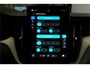 Volvo XC60 2.0 T8 AWD 335kW/456pk Aut8 Recharge Ultra Dark Excl. LUCHTVERING + BOWERS&WILKINS + PANORAMADAK + EL.TREKHAAK + DUBBEL GLAS + BLIS + HEAD-UP + PILOT ASSIST + V&A STOEL-&STUURVERWARMING + GOOGLE + STOELVENTILATIE&-MASSAGE + 360 CAMERA + 22" LM-VELGEN!!