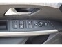 Peugeot 5008 Hybrid 145pk DCS-6 Automaat GT | Navigatie | Airconditioning ECC | Elek achterklep | 7 Persoons | Draadloos Apple Carplay & Android Auto | Isofix Bevestigingspunten | Lichtmetalen Velgen | Verschuifbare stoelen middelste zitrij | Dodehoek Detectie | Zeer Compleet!!!
