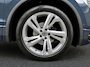 Volkswagen Tiguan 1.5 TSI R-Line Business+ / Pano / Navi / App connect / Harman-kardon / Elektrische klep / Lichtmetaal 19 inch /