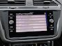 Volkswagen Tiguan 1.5 TSI R-Line Business+ / Pano / Navi / App connect / Harman-kardon / Elektrische klep / Lichtmetaal 19 inch /