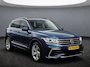 Volkswagen Tiguan 1.5 TSI R-Line Business+ / Pano / Navi / App connect / Harman-kardon / Elektrische klep / Lichtmetaal 19 inch /