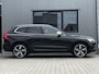 Volvo XC60 2.0 T8 Twin Engine AWD R-Design 407 PK | Luchtvering | Trekhaak | Panorama | Pilot | Keyless